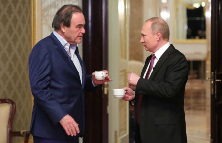 Путин в интервью Стоуну рассказал о своих внуках