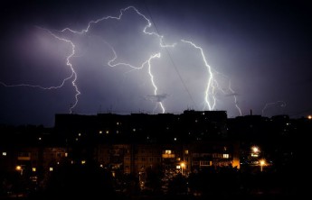 Ливни, грозы и град - прогноз на праздничные выходные в Хакасии