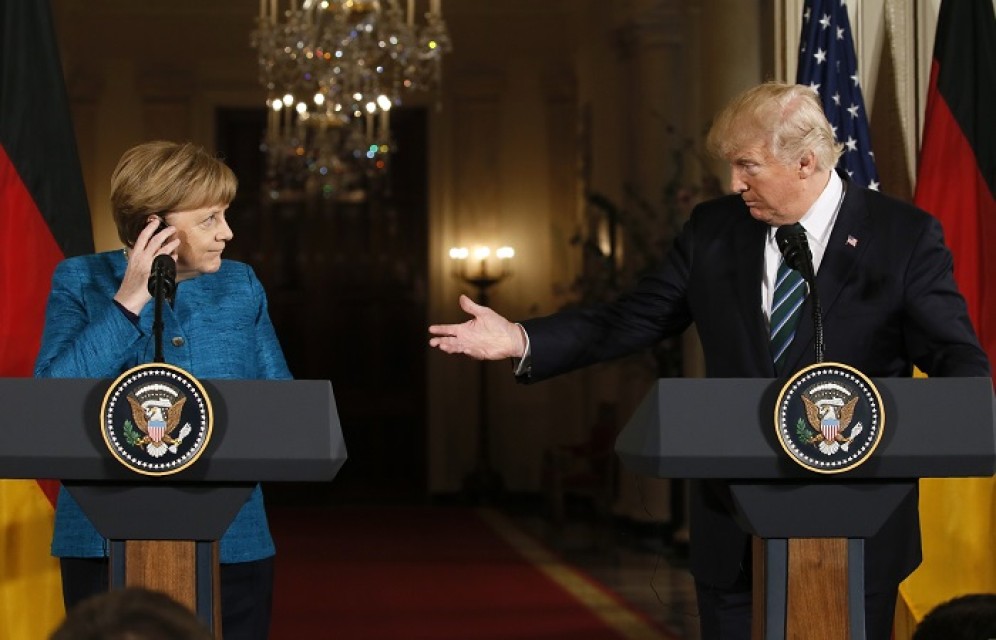 Трамп выставил Меркель счет на $375 млрд