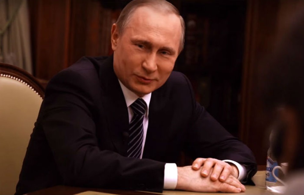 Путин рассказал Стоуну о своих родителях