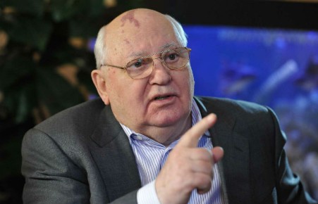 Горбачев объяснил, почему не мог обязать НАТО не расширяться на восток