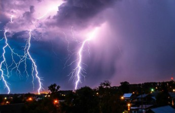К жаре в Хакасии добавятся грозы и штормовой ветер