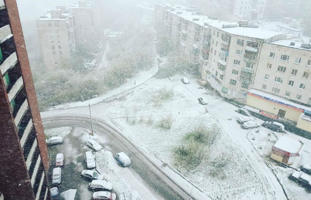 В Мурманской области выпал летний снег