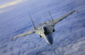 Су-27 отогнал истребитель НАТО от самолета Шойгу