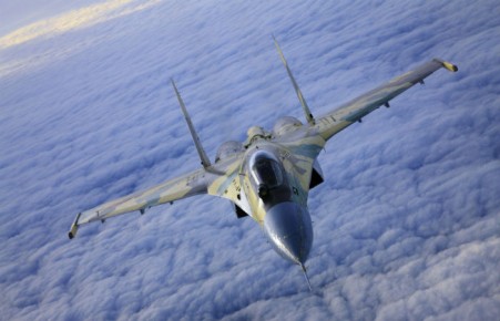 Су-27 отогнал истребитель НАТО от самолета Шойгу