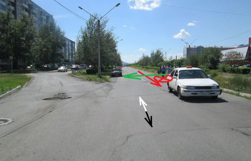 В Саяногорске 6-летний ребенок получил тяжелые травмы, пытаясь перебежать дорогу