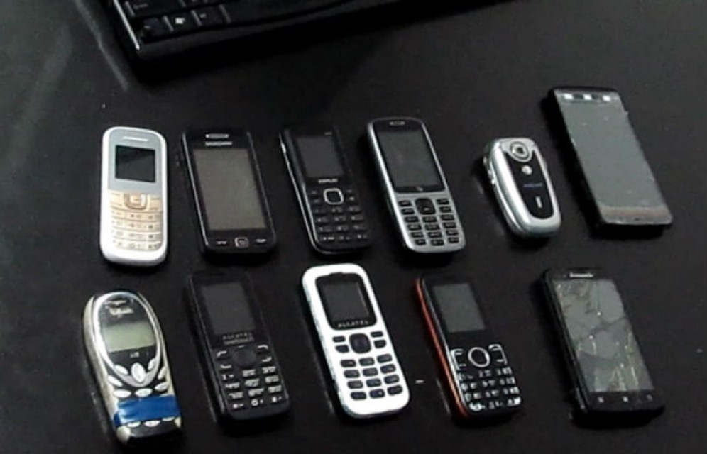 Житель Кузбасса хотел перебросить в колонию партию сотовых телефонов