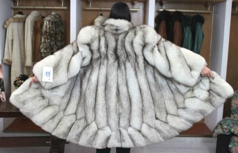 Жительницы Хакасии не дождались заказанных через соцсети шуб