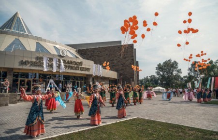 В Хакасии торжественно открыли республиканский музейно-культурный центр