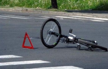 В Абакане автоледи сбила на «зебре» велосипедистку и сбежала