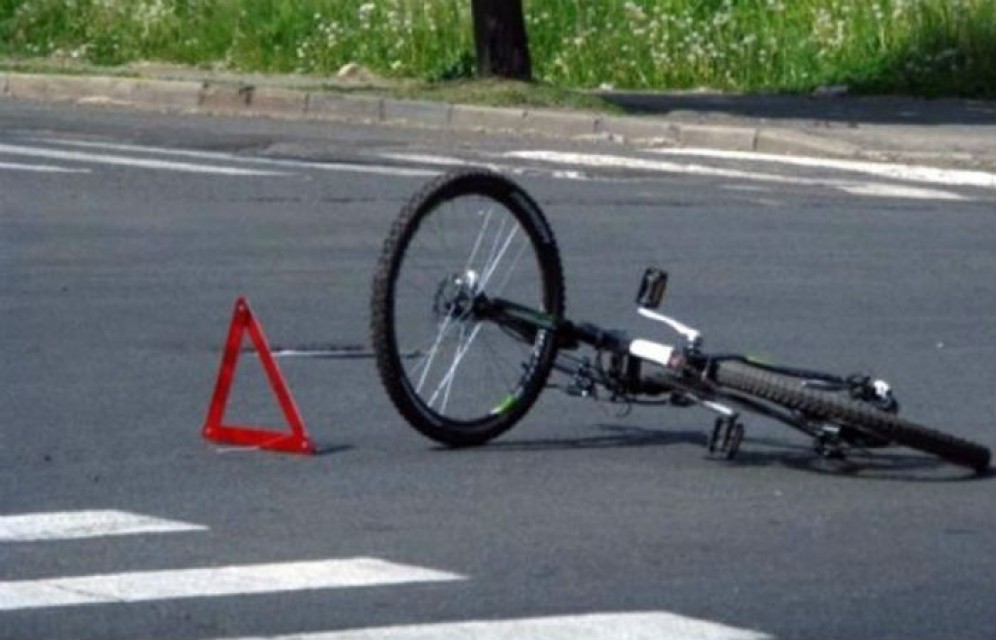 В Абакане автоледи сбила на «зебре» велосипедистку и сбежала