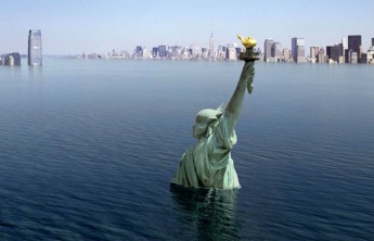 Британский физик Стивен Хокинг обвинил Трампа в будущем вымирании человечества