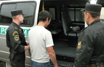 Судебные приставы Хакасии выдворили из страны 70 нелегалов