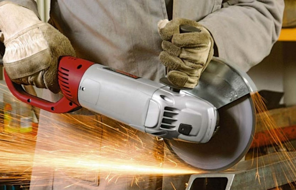 В Белом Яре мужчина получил смертельную травму при строительстве дома