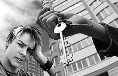 В Бейском районе сиротам предоставили некачественное жилье