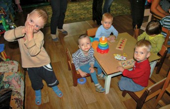 Дети, родители которых неизвестны, получат право на социальную пенсию с 2018 года