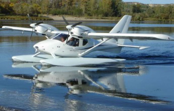 В Хакасии при жесткой посадке гидросамолета пострадали трое