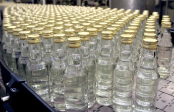 Минздрав поддержит запрет продажи «мерзавчиков» и «чекушек» на кассах