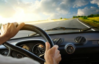 Ученые: долгое вождение автомобиля и просмотр телевизора снижают IQ