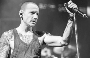 Поклонники предложили установить памятники солисту Linkin Park в Новосибирске и Барнауле