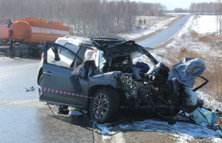 Семья из Иркутской области погибла в ДТП с бензовозом под Красноярском