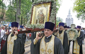 Православные христиане отмечают День крещения Руси
