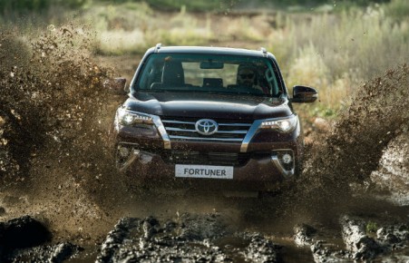 Toyota рассекретила новый рамный внедорожник для России