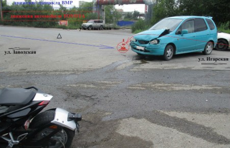 В Абакане "Тойота" не пропустила трицикл