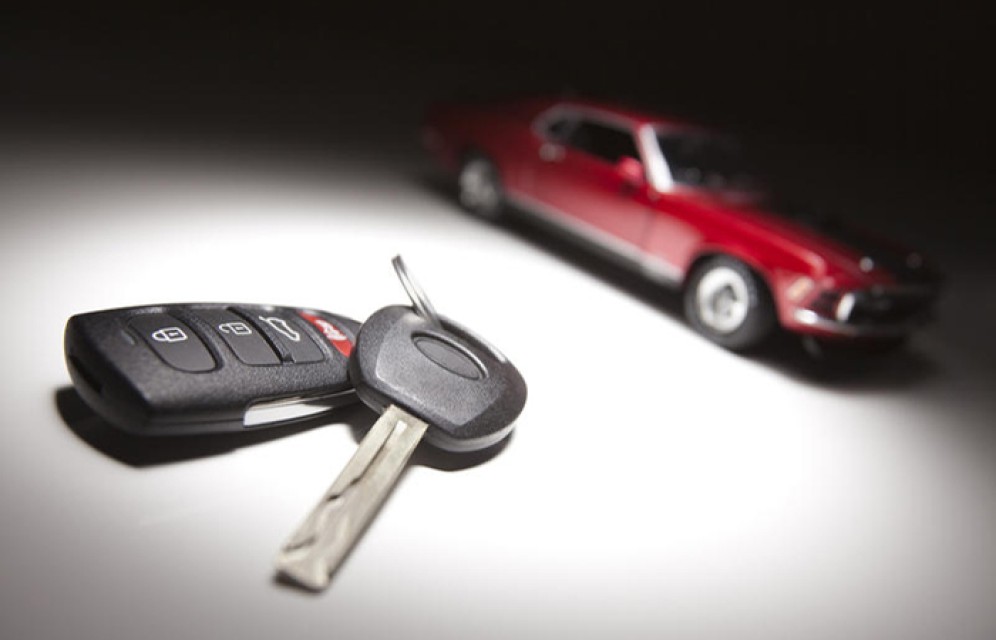 В Абакане работник СТО поехал за пивом на чужом авто и попал в ДТП