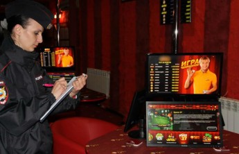 Житель Черногорска попался на организации интернет-казино