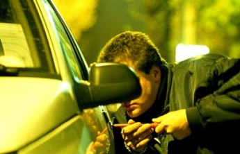 В Черногорске угонщик не успел далеко уехать на чужой "шестерке"