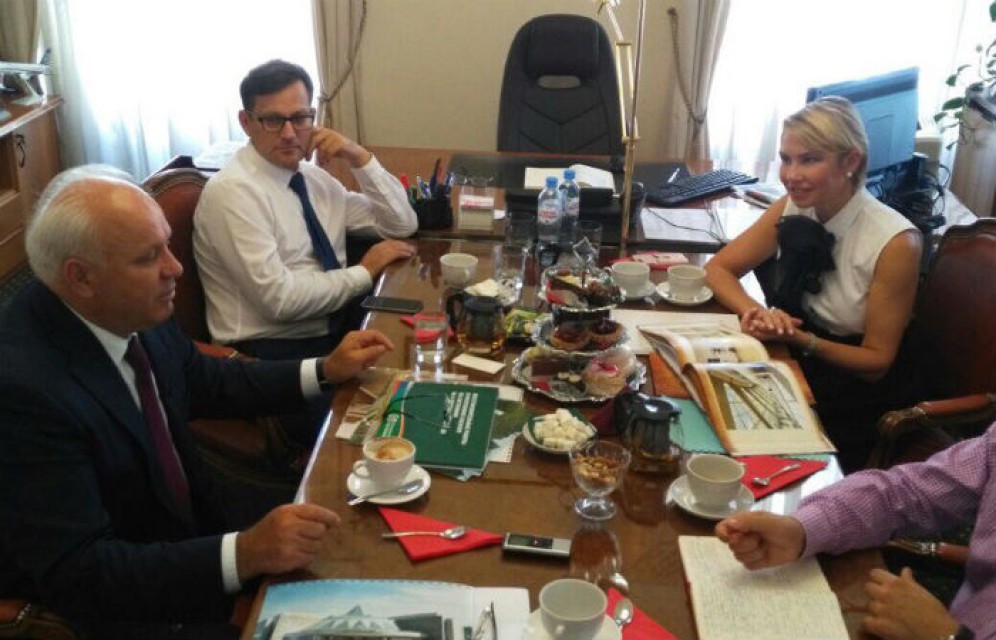 Глава Хакасии Виктор Зимин встретился с журналистами "АиФ"