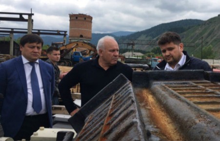 Глава Хакасии пообещал Абазе большое будущее