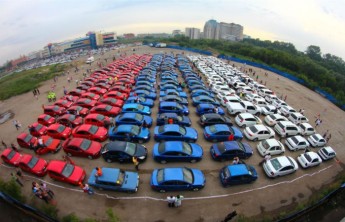 В Хакасии автомобилисты выстроятся в огромный триколор ​