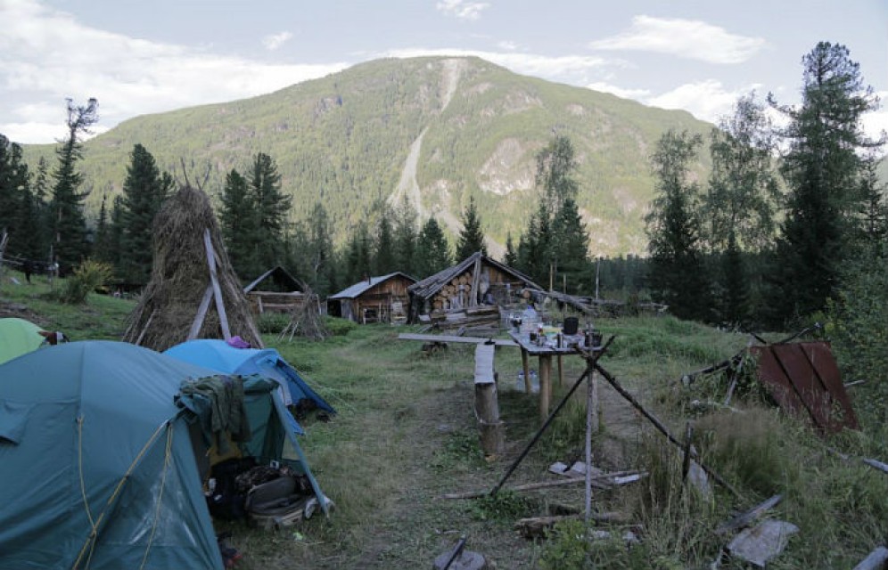 Московские студенты помогут Агафье Лыковой подготовиться к зиме