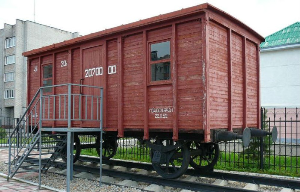 В Абакане открылся музей раритетной железнодорожной техники под открытым небом