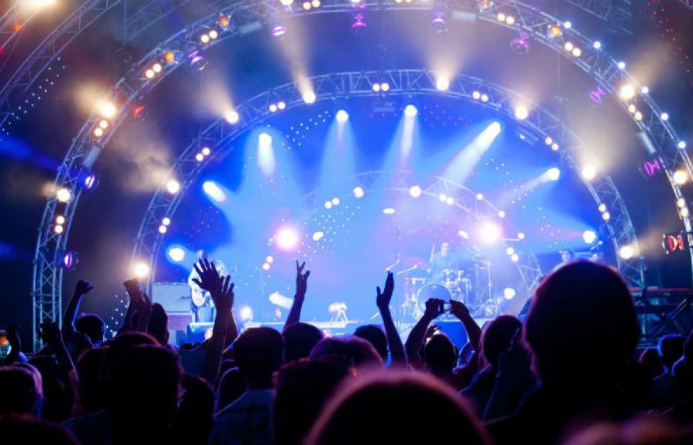 В Абакане концерт на стадионе «Саяны» все желающие смогут увидеть на большом экране