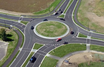 Водители получат приоритет при движении по круговым перекресткам