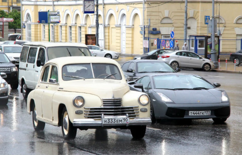 Средний возраст легкового автомобиля в России составил 12,5 года