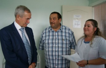 В Хакасии сельские ФАПы оснащают аппаратами для дистанционной ЭКГ