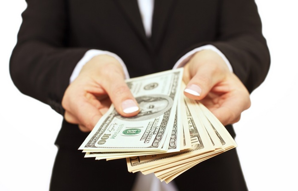 ОНФ предложил разрешить выдавать водительские права и кредиты на бизнес с 16 лет