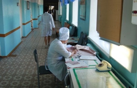 Минздраву не хватает 266 млрд рублей на повышение зарплат медикам