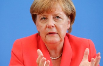 Меркель сравнила присоединение Крыма к России с разделением Германии