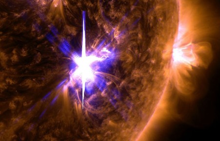 На Солнце произошла четвертая мощная вспышка