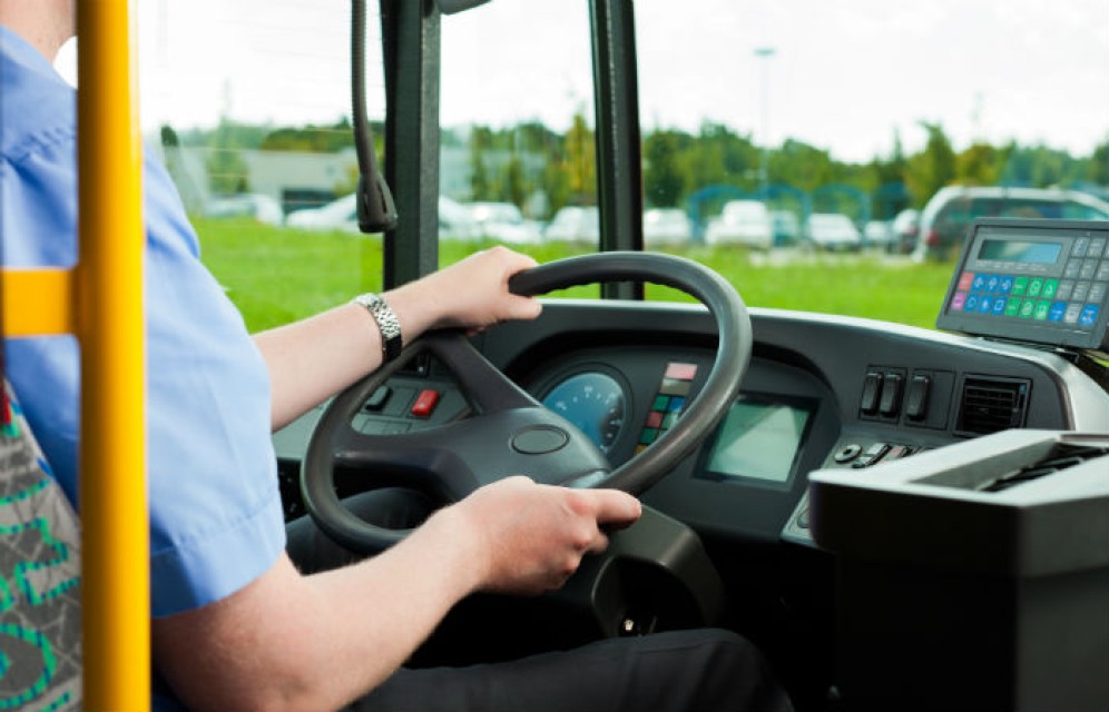 Житель Канска захватил автобус с пассажирами, чтобы доехать до отделения полиции