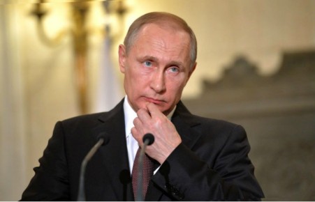 "Коммерсант" узнал о планах выдвижения Путина в президенты в два этапа