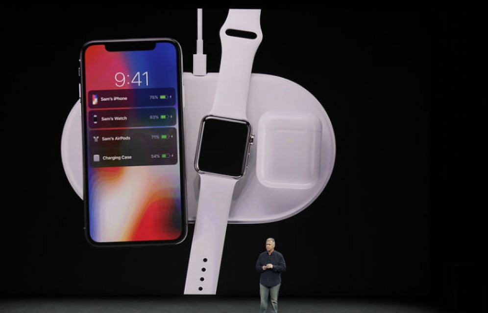 Apple презентовала флагман iPhone X, новый смартфон и автономные часы