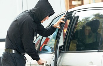 В Калинино 28-летний безработный рецидивист угнал авто, чтобы покататься