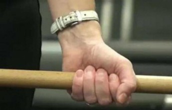 Житель Черногорска отправился за решетку за то, что избил палкой приятеля