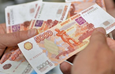 В Госдуму внесли законопроект о раздаче нефтяных денег россиянам